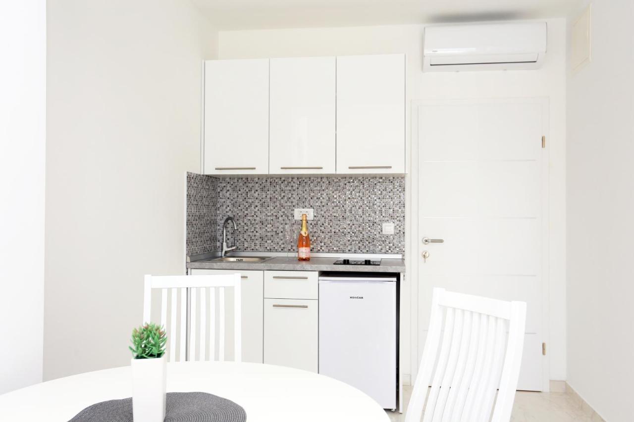 Family Friendly Apartments With A Swimming Pool Zivogosce - Porat, Makarska - 18150 Eksteriør billede